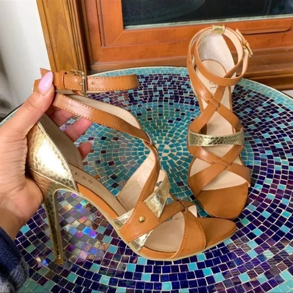 (SOLD) Guess Heels - Picture 2 of 12